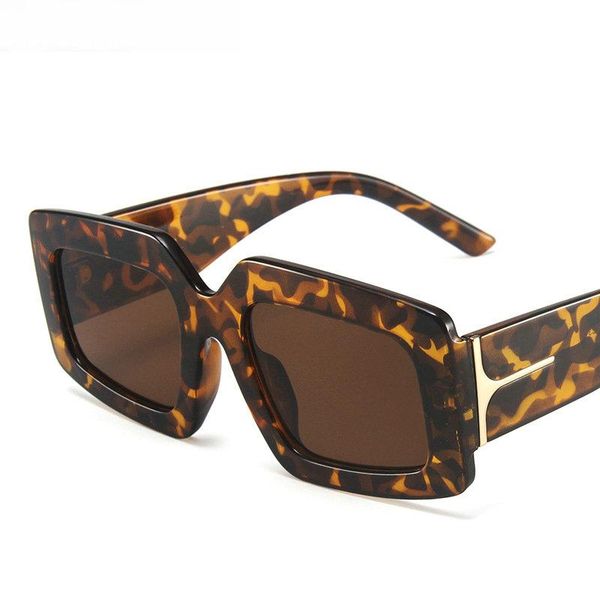 sunglasses 2021 retro oversized women fashion gradient uv400 big sun glasses vintage brand designer lentes de sol mujer, White;black
sunglasses 2021 retro oversized women fashion gradient uv400 big sun glasses vintage brand designer lentes de sol mujer, White;black