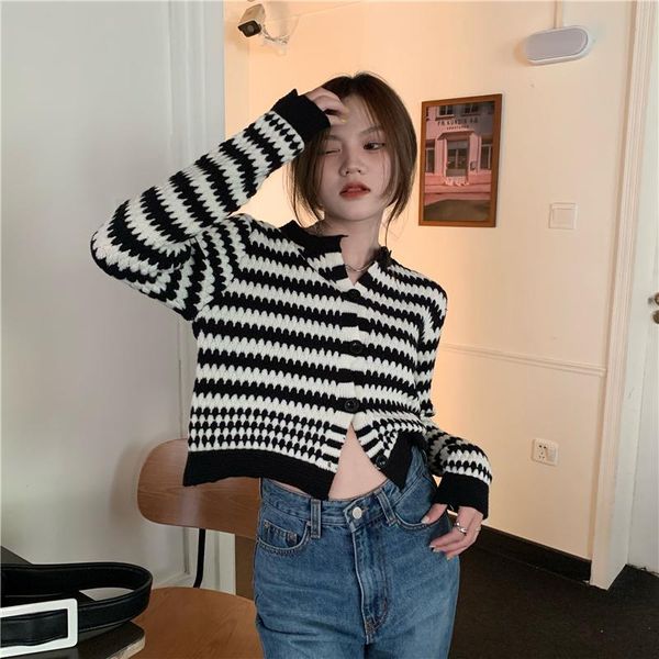 women's sweaters make firm offers winter stripe splicing brief paragraph sweater cardigan, White;black
women's sweaters make firm offers winter stripe splicing brief paragraph sweater cardigan, White;black