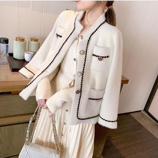 women's knits & tees 2021 women spring autumn imitation mink velvet sweater coat female loose o-neck jacket ladies knitted cardigan out, White
women's knits & tees 2021 women spring autumn imitation mink velvet sweater coat female loose o-neck jacket ladies knitted cardigan out, White