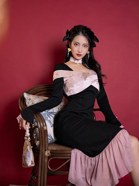 loulan yi dream long-sleeved long autumn improved young maiden temperament elegant dress restoring ancient ways ethnic clothing, Red 
loulan yi dream long-sleeved long autumn improved young maiden temperament elegant dress restoring ancient ways ethnic clothing, Red