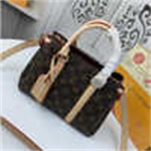 messenger cross m44815 44816 ladies handbag shoulder bag brand bag handbags iconic handles shoulder bags totes designer body luxury bag
messenger cross m44815 44816 ladies handbag shoulder bag brand bag handbags iconic handles shoulder bags totes designer body luxury bag