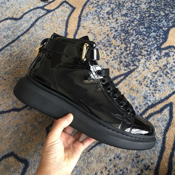 2021 designer sneakers casual shoes women and men lace up genuine leather flat casual shoes black red pink sneakers
2021 designer sneakers casual shoes women and men lace up genuine leather flat casual shoes black red pink sneakers