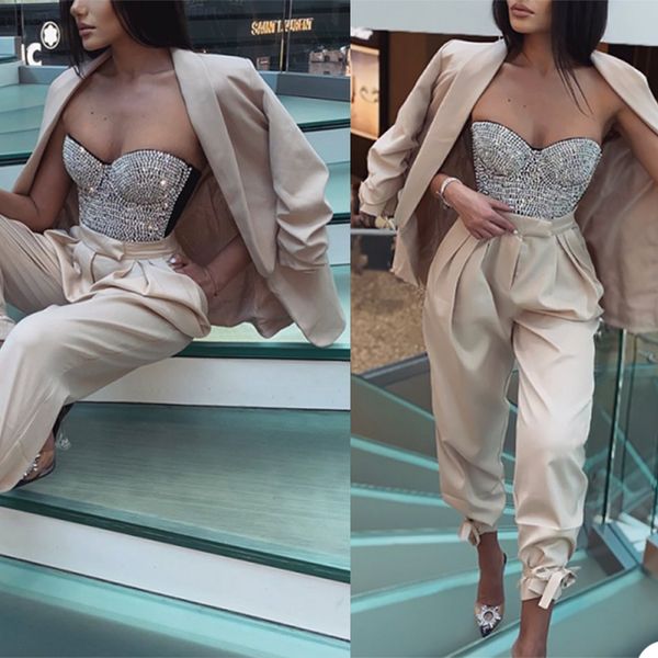 fashion mother of the birde pants suits formal lady celebration set evening party prom blazer wedding tuxedos outfits 2 pieces, Black;red
fashion mother of the birde pants suits formal lady celebration set evening party prom blazer wedding tuxedos outfits 2 pieces, Black;red