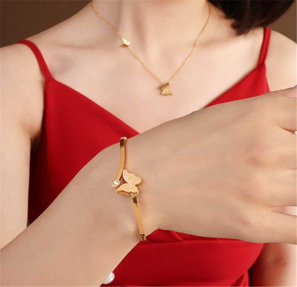 earrings & necklace 316l stainless steel fashion all-match frosted butterfly zircon spring open bracelet jewelry ladies wedding set, Silver
earrings & necklace 316l stainless steel fashion all-match frosted butterfly zircon spring open bracelet jewelry ladies wedding set, Silver