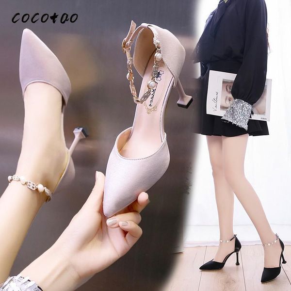 dress shoes french wedding bridesmaid pointed toe hollow single cap high heels fine heel etiquette pearl word buckle, Black
dress shoes french wedding bridesmaid pointed toe hollow single cap high heels fine heel etiquette pearl word buckle, Black