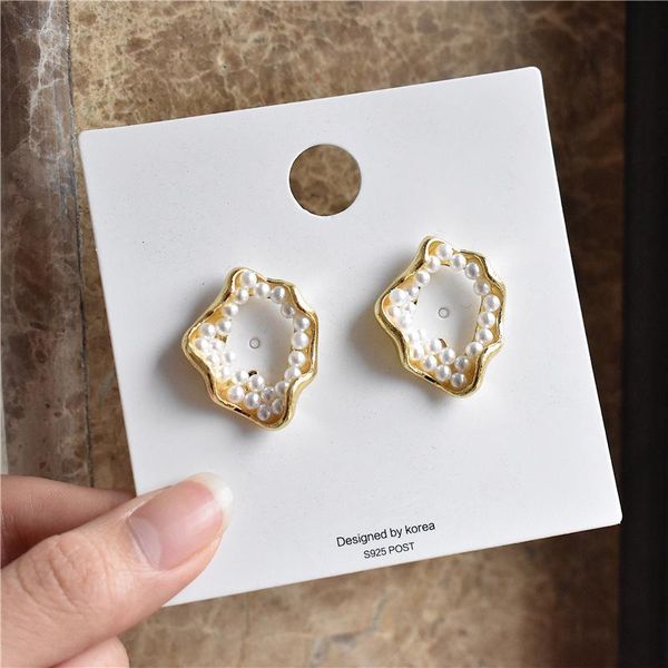 stud fashion pearl earring niche irregular geometric stainless needle metal jewelry for women party favor, Golden;silver
stud fashion pearl earring niche irregular geometric stainless needle metal jewelry for women party favor, Golden;silver