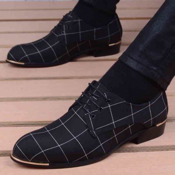 men shoes classic business men's dress shoes fashion korea pointed toe lace-up formal wedding shoes men black sapatos masculino 210330
men shoes classic business men's dress shoes fashion korea pointed toe lace-up formal wedding shoes men black sapatos masculino 210330
