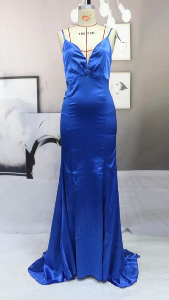 casual dresses 2021 ladies summer style long dress with thin shoulder strap split solid color backless party evening, Black;gray
casual dresses 2021 ladies summer style long dress with thin shoulder strap split solid color backless party evening, Black;gray