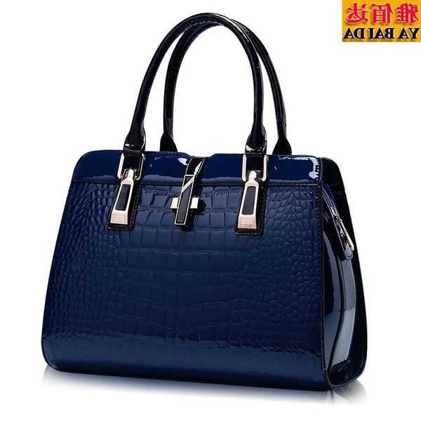 ladies' fashion and american big european bags, foreign 2020 models, women's should portable messenger explosive trade one dknfi
ladies' fashion and american big european bags, foreign 2020 models, women's should portable messenger explosive trade one dknfi