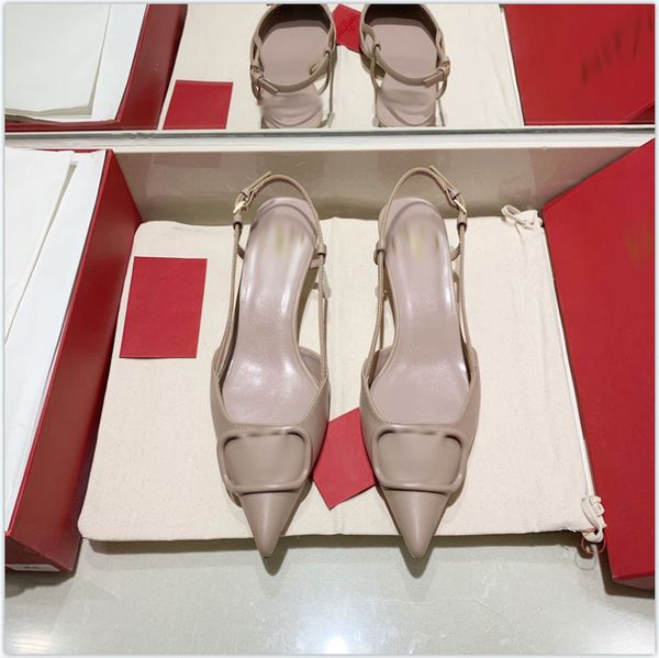 2021 good quality fashion women luxurys designers shoes designer sandals womens luxury high heels sandal dress shoess with box size 35-41 -g, Black
2021 good quality fashion women luxurys designers shoes designer sandals womens luxury high heels sandal dress shoess with box size 35-41 -g, Black