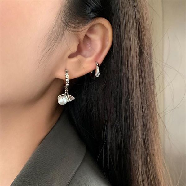 hoop & huggie rakol ins cold wind simple round cubic zircon earrings for women explosions wholesale jewelry, Golden;silver
hoop & huggie rakol ins cold wind simple round cubic zircon earrings for women explosions wholesale jewelry, Golden;silver
