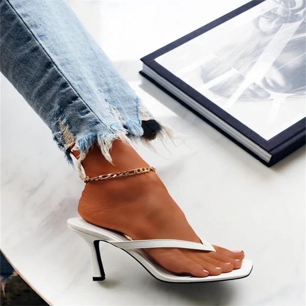 dress shoes spring and summer high-heeled with large size square head solid color toe female, Black
dress shoes spring and summer high-heeled with large size square head solid color toe female, Black