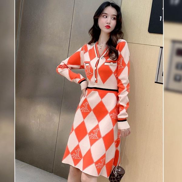 casual dresses korean autumn plaid knitted sweaters dress women's vintage long sleeve v-neck elegant party knit vestidos, Black;gray
casual dresses korean autumn plaid knitted sweaters dress women's vintage long sleeve v-neck elegant party knit vestidos, Black;gray