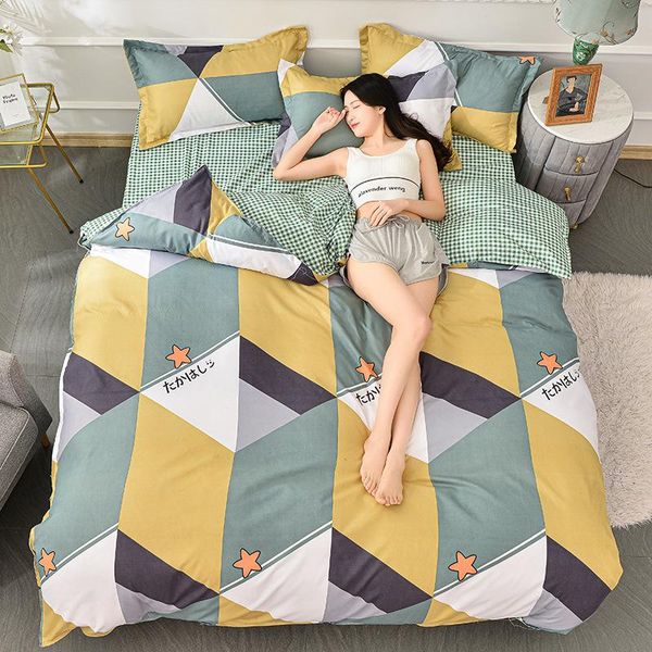 bedding sets selling home textile 4-piece student's thickened fleece suit spring and summer bed sheet quilt cover pillow case
bedding sets selling home textile 4-piece student's thickened fleece suit spring and summer bed sheet quilt cover pillow case
