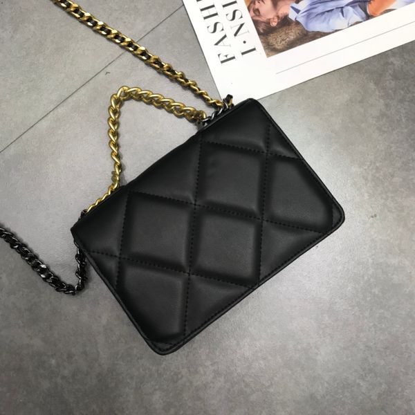 2021 luxury leather lady shoulder bag classic diamond grid designer design handbag chain bags
2021 luxury leather lady shoulder bag classic diamond grid designer design handbag chain bags