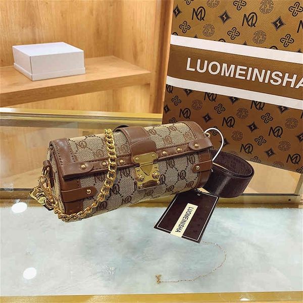 outlet sale 80% off new fashion bag women's chain popular cylinder single shoulder messenger pillow
outlet sale 80% off new fashion bag women's chain popular cylinder single shoulder messenger pillow