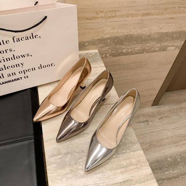 dress shoes bombas de mujer genuine leather pumps women wedding high heels pointed solid color plus size 35-42 office, Black
dress shoes bombas de mujer genuine leather pumps women wedding high heels pointed solid color plus size 35-42 office, Black