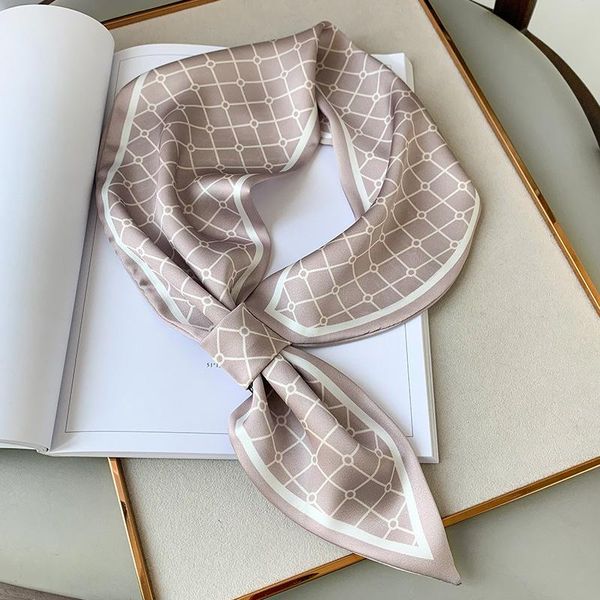 scarves 2021 silk scarf small women shawls and wraps fashion print office hair neck hijabs foulard, Blue;gray
scarves 2021 silk scarf small women shawls and wraps fashion print office hair neck hijabs foulard, Blue;gray