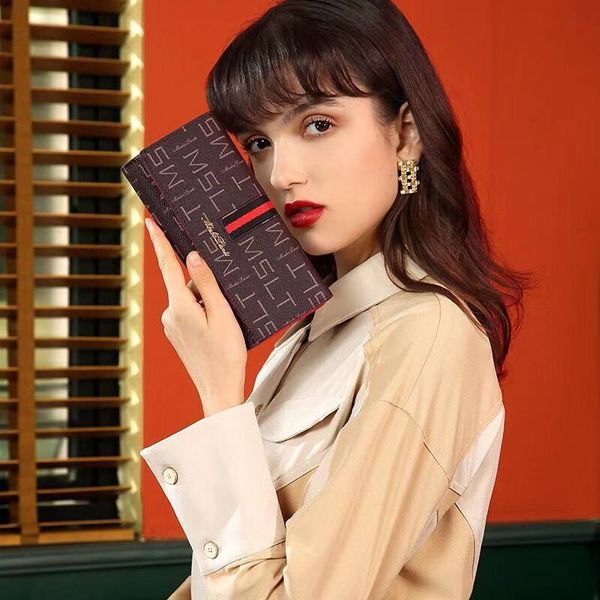 fashion selling classic channe wallet women sheepskin luxurys designer bag gold and silver buckle coin purse card holder with box,100, Red;black
fashion selling classic channe wallet women sheepskin luxurys designer bag gold and silver buckle coin purse card holder with box,100, Red;black