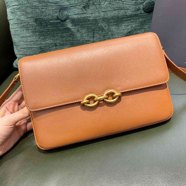 70% off design hand women's 2021 new fashion european and american trend retro design 8-character lock cowhide messenger shoulder bag s
70% off design hand women's 2021 new fashion european and american trend retro design 8-character lock cowhide messenger shoulder bag s
