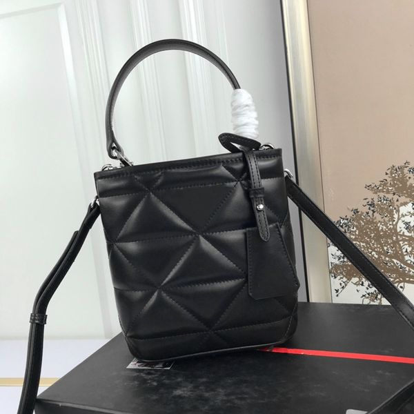 branded crossbody handbag designer tote bag mini luxurys bags diamond design women shoulder leather embroidery thread for lady
branded crossbody handbag designer tote bag mini luxurys bags diamond design women shoulder leather embroidery thread for lady