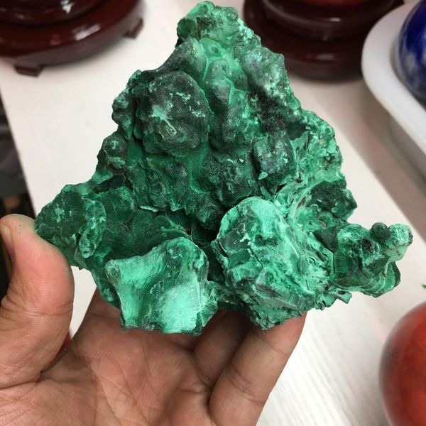 decorative objects & figurines natural malachite primary gemstone mineral specimens were collected as irregular crystal healing to remove ma
decorative objects & figurines natural malachite primary gemstone mineral specimens were collected as irregular crystal healing to remove ma