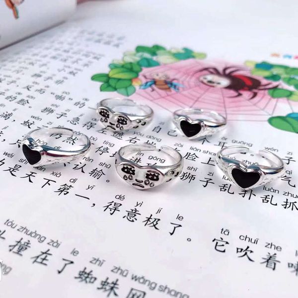 style ring black love ring temperament tears expression taiyin opening make old jewelry
style ring black love ring temperament tears expression taiyin opening make old jewelry