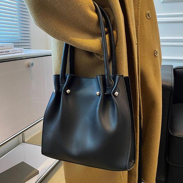 evening bags 2021 women bag soft fashion pu leather all-match ladies handbag large capacity trending female shoulder bucket black
evening bags 2021 women bag soft fashion pu leather all-match ladies handbag large capacity trending female shoulder bucket black