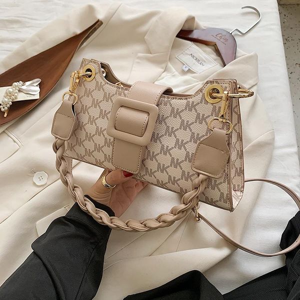 niche western style high-quality texture letters wild one-shoulder crossbody messenger all-match women designer bag totes
niche western style high-quality texture letters wild one-shoulder crossbody messenger all-match women designer bag totes