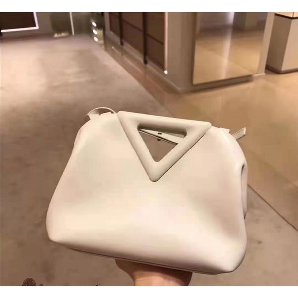 designer handbag 2021 new leather women's inverted triangle hand clip candy dumpling cloud bag one shoulder messenger bag
designer handbag 2021 new leather women's inverted triangle hand clip candy dumpling cloud bag one shoulder messenger bag