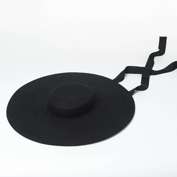 fashion big hat autumn and winter flat brim wool show concave shape stage felt, Blue;gray
fashion big hat autumn and winter flat brim wool show concave shape stage felt, Blue;gray