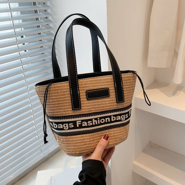 designer handbags design sense women's 2021 new fashion single shoulder messenger bag summer straw woven portable bucket bag
designer handbags design sense women's 2021 new fashion single shoulder messenger bag summer straw woven portable bucket bag