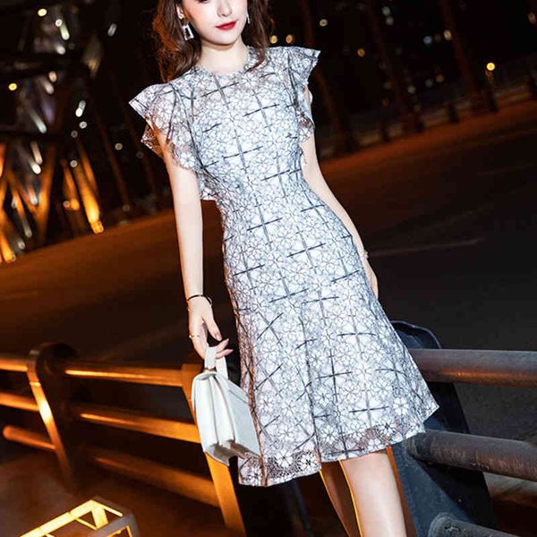 casual dresses embroidered lace dress summer new female high waist short sleeve patchwork elegant women party midi bodycon vestido, Black;gray
casual dresses embroidered lace dress summer new female high waist short sleeve patchwork elegant women party midi bodycon vestido, Black;gray
