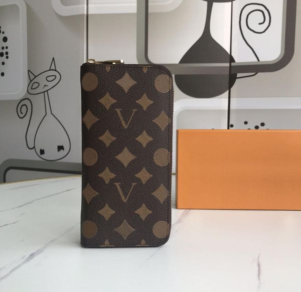 2021 fashion flowers designer wallets luxurys mens womens leather bags classic letters key coin purse original box plaid card holder m63095g, Red;black
2021 fashion flowers designer wallets luxurys mens womens leather bags classic letters key coin purse original box plaid card holder m63095g, Red;black