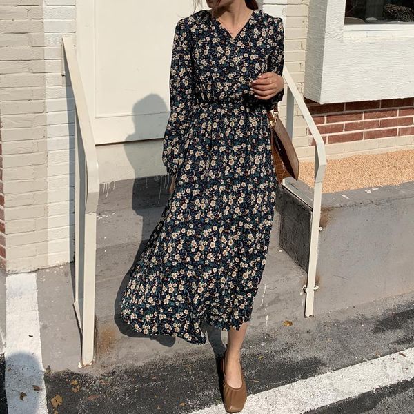 hzirip 2021 spring autumn women dresses floral v-neck vintage elastic high waist elegant female long sleeve chiffon dress casual, Black;gray
hzirip 2021 spring autumn women dresses floral v-neck vintage elastic high waist elegant female long sleeve chiffon dress casual, Black;gray