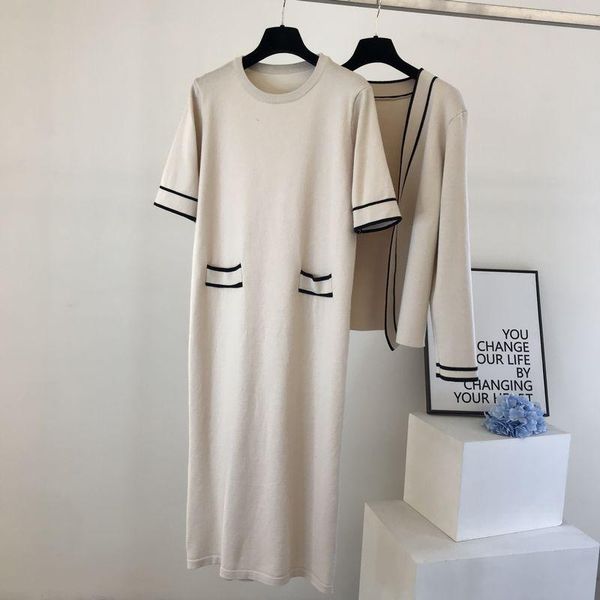 women's tracksuits 2021 graceful knitted 2 piece set women o-neck short sleeve straight dress + cardigan jacket outfits contrast color, Gray
women's tracksuits 2021 graceful knitted 2 piece set women o-neck short sleeve straight dress + cardigan jacket outfits contrast color, Gray