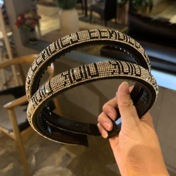 japan and south korea rhinestone bar hair hoop go out be versatile korean version net red letter toothed pin ornament, Golden;white
japan and south korea rhinestone bar hair hoop go out be versatile korean version net red letter toothed pin ornament, Golden;white