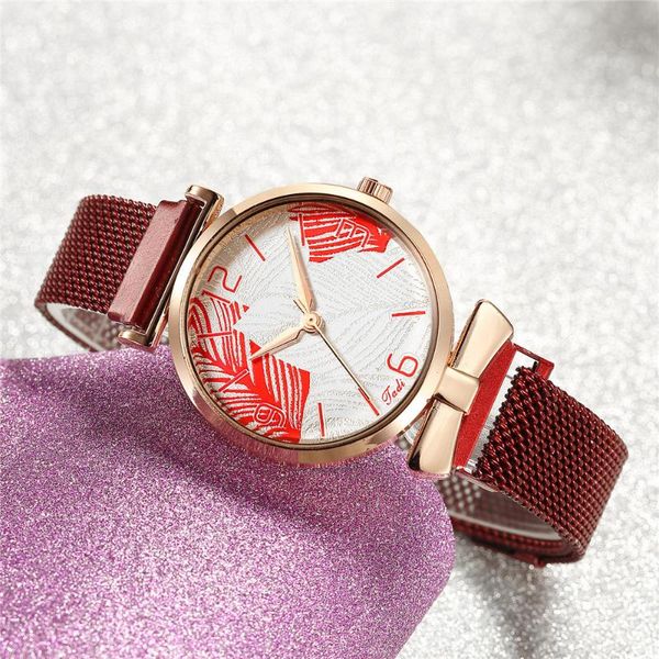 fashion luxury women watch tadi brand quartz wristwatch magnetic strap leaves pattern dress clock zegarek damski wristwatches, Slivery;brown
fashion luxury women watch tadi brand quartz wristwatch magnetic strap leaves pattern dress clock zegarek damski wristwatches, Slivery;brown