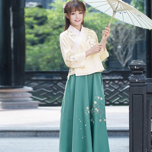 chinese traditional clothes for women embroidery tang costume blouse and women casual hanfu cheongsam 11275, Red
chinese traditional clothes for women embroidery tang costume blouse and women casual hanfu cheongsam 11275, Red