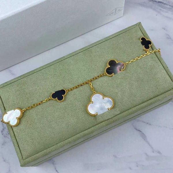 clover bracelet s925 silver flower design charm with white shell grey agate for women wedding jewelry gift have box stamp, Golden;silver
clover bracelet s925 silver flower design charm with white shell grey agate for women wedding jewelry gift have box stamp, Golden;silver