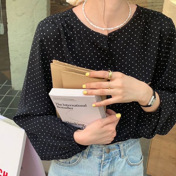 vintage loose polka dot long puff sleeve korean style simple o-neck fahion women street woman shirts 210522, White
vintage loose polka dot long puff sleeve korean style simple o-neck fahion women street woman shirts 210522, White