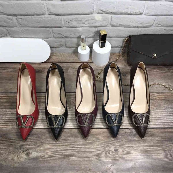 dress shoes designer rivets womens high heels sandals pointed snake print toe fashion leather sole women's wedding party 8cm size n6rm, Black
dress shoes designer rivets womens high heels sandals pointed snake print toe fashion leather sole women's wedding party 8cm size n6rm, Black
