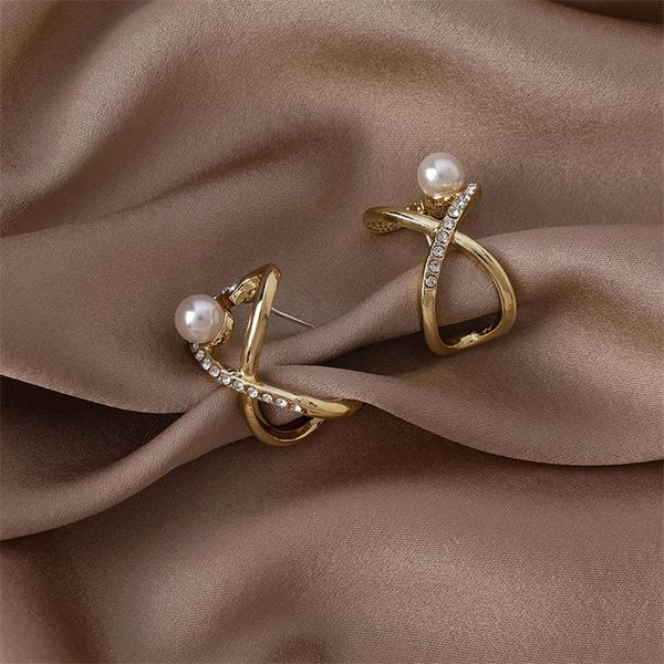 stud 2021 korea trend simple aesthetic pearl zircon geometry earrings for women girls party travel birthday jewelry accessories, Golden;silver
stud 2021 korea trend simple aesthetic pearl zircon geometry earrings for women girls party travel birthday jewelry accessories, Golden;silver