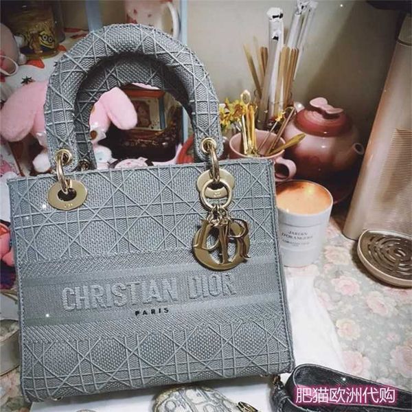 women's canvas embroidery princess bag shoulder small large messenger portable abay handbag
women's canvas embroidery princess bag shoulder small large messenger portable abay handbag