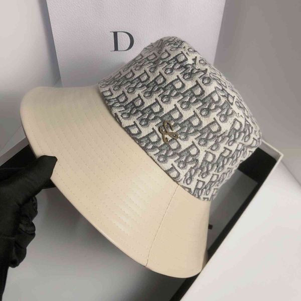 autumn and winter leather splicing big eaves fisherman's hat fashion usa outdoor travel sunshade hat versatile neutral casual hat, Black;white
autumn and winter leather splicing big eaves fisherman's hat fashion usa outdoor travel sunshade hat versatile neutral casual hat, Black;white