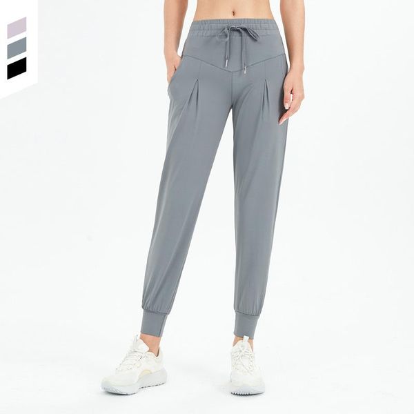 running pants sport jogger women solid color quick dry athletic gym fitness sweatpant with two side pockets causal workout mujer, Black;blue
running pants sport jogger women solid color quick dry athletic gym fitness sweatpant with two side pockets causal workout mujer, Black;blue