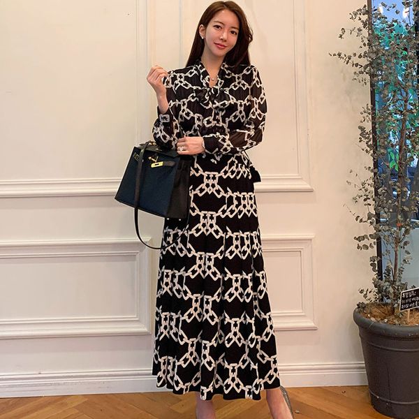 dresses vintage bow neck lace-up female office party chiffon women elegant casual chain print full sleeve tunic long, Black;gray
dresses vintage bow neck lace-up female office party chiffon women elegant casual chain print full sleeve tunic long, Black;gray