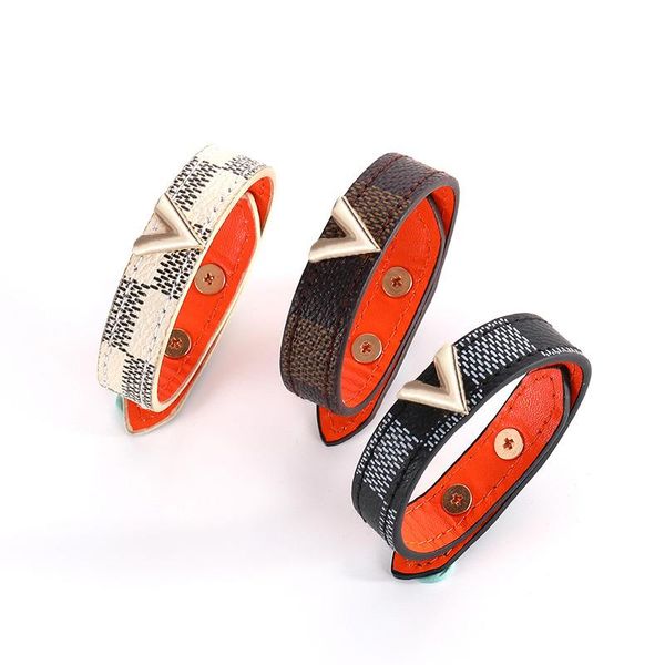 bangle european and american fashion letter v bracelets female lattice pattern striped leather bracelet light luxury jewelry gift 2021, Black
bangle european and american fashion letter v bracelets female lattice pattern striped leather bracelet light luxury jewelry gift 2021, Black