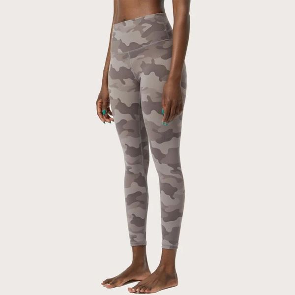 yoga outfit running camouflage capris women double-sided printed pants high waist gym workout fitness stretchy sport leggings
yoga outfit running camouflage capris women double-sided printed pants high waist gym workout fitness stretchy sport leggings