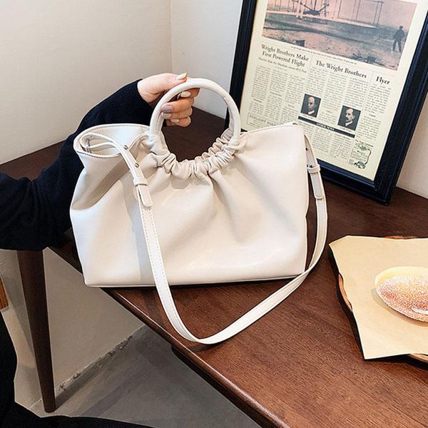 evening bags high capacity pu leather crossbody shoulder bag with short round handle for women 2021 retro brand handbag and purses lady tote
evening bags high capacity pu leather crossbody shoulder bag with short round handle for women 2021 retro brand handbag and purses lady tote